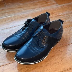 Classic Black Men's Oxfords
